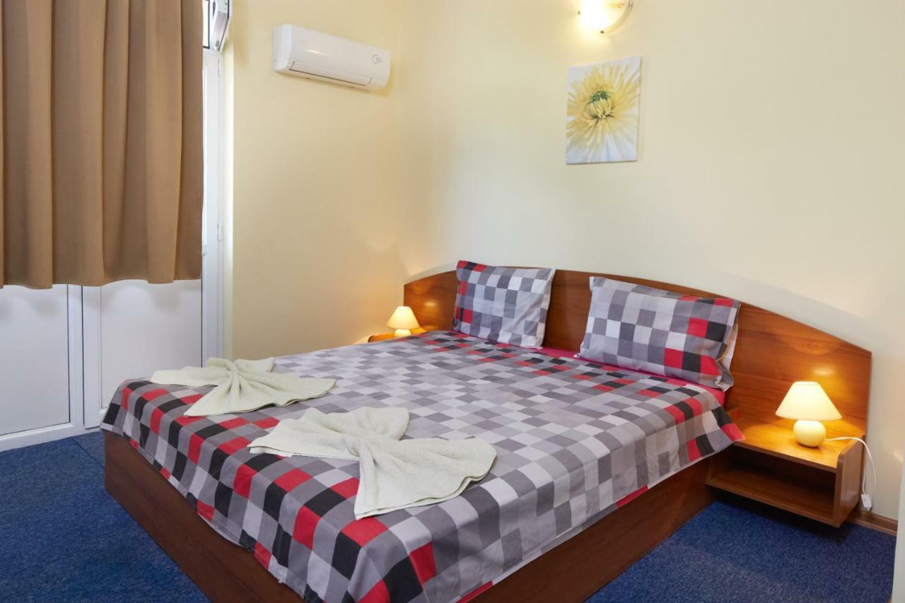 Guest House Plechkarovi Ravda Luaran gambar