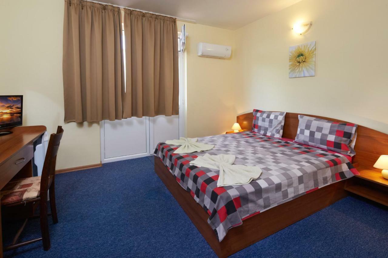 Guest House Plechkarovi Ravda Luaran gambar