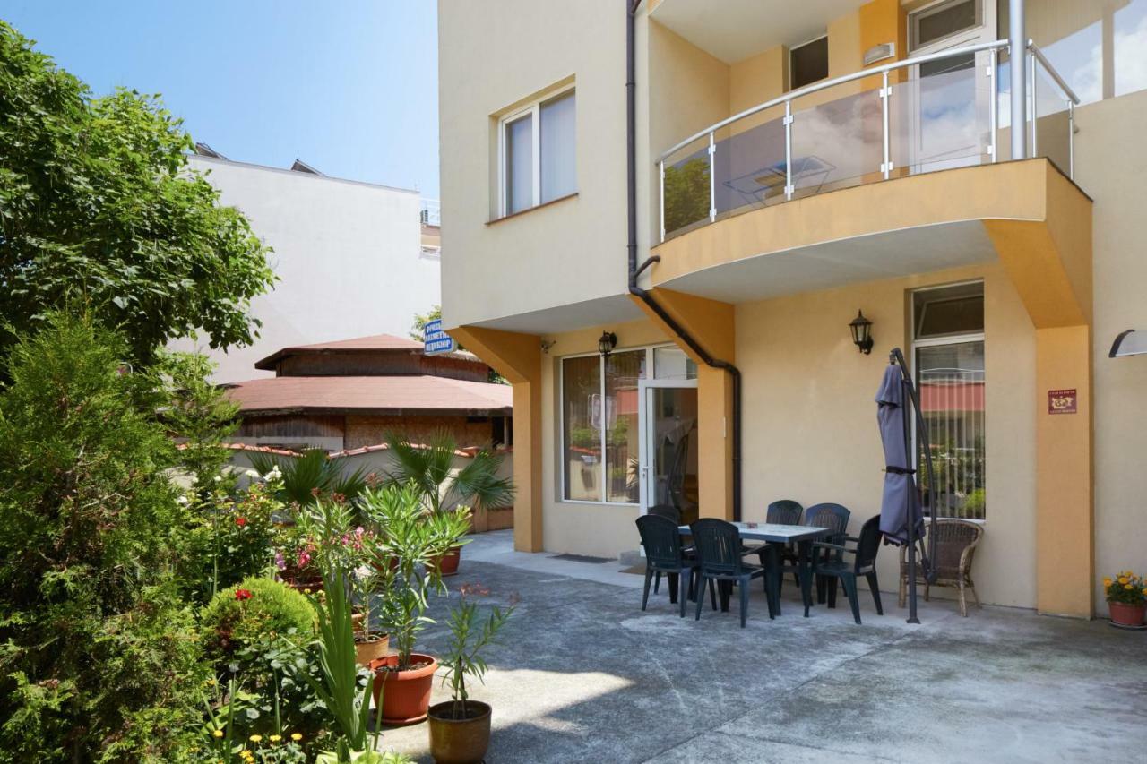 Guest House Plechkarovi Ravda Luaran gambar