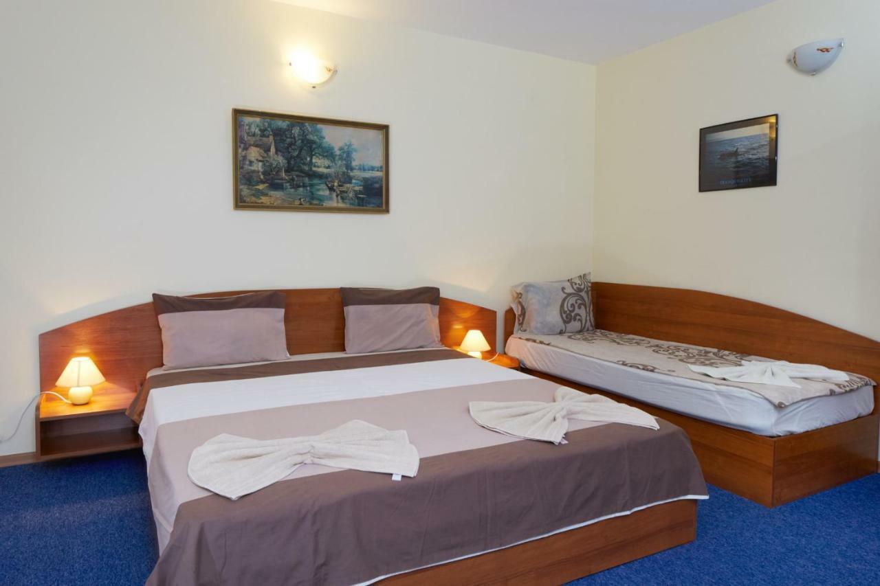 Guest House Plechkarovi Ravda Luaran gambar